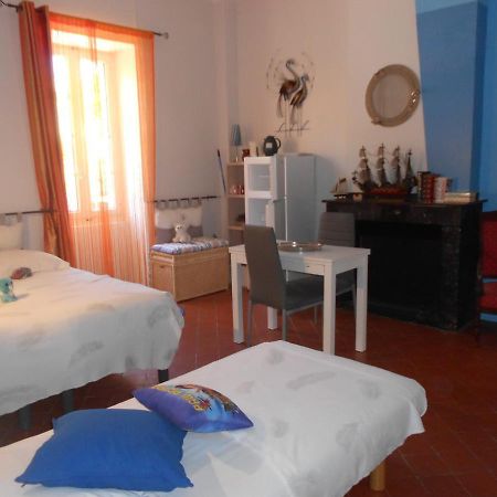L'Abri Du Vent Bed and Breakfast Fitou Exterior foto